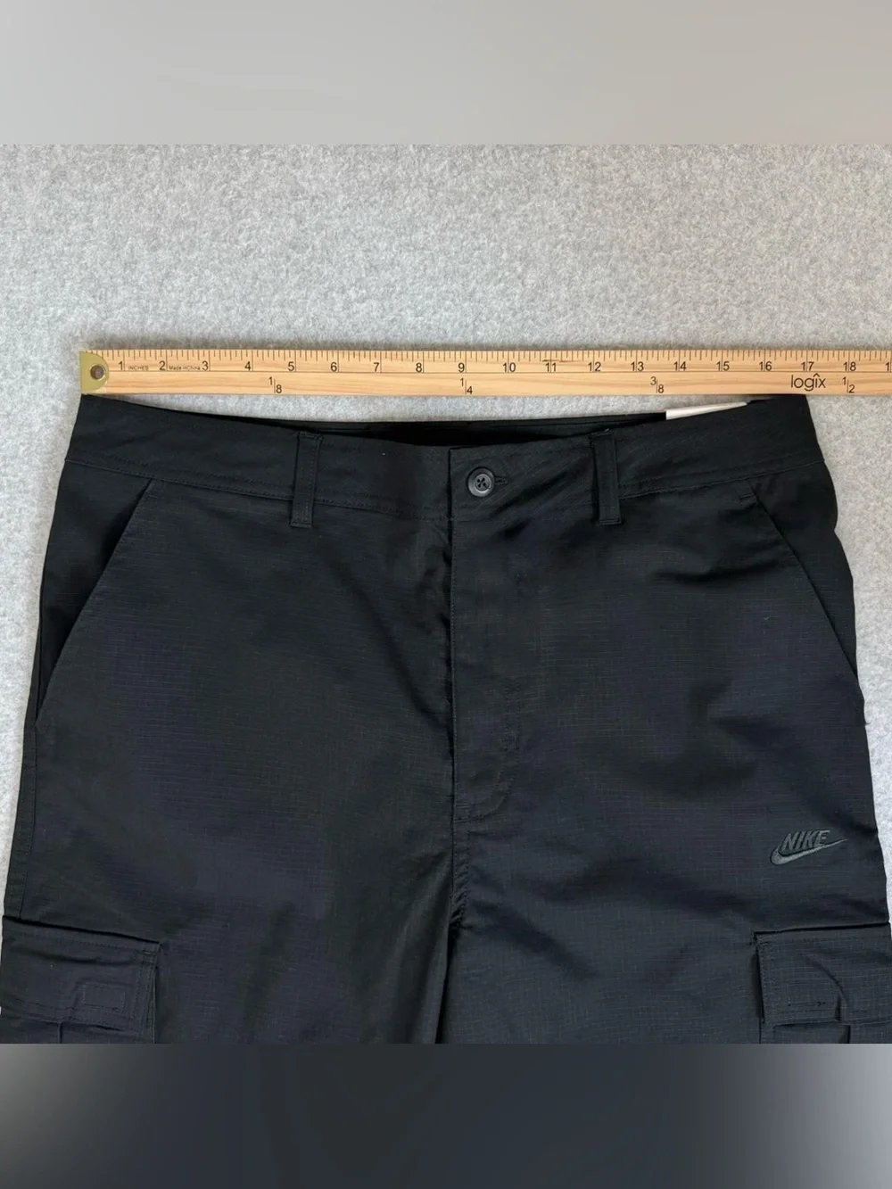 Nike Mens Cargo Pants Size 34x32 Black Straight Leg Ripstop Skater Casual NWT